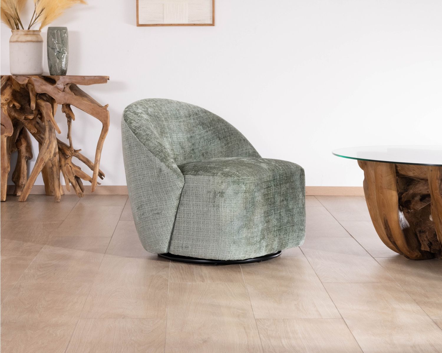 Sillón giratorio de tejido rizado sedoso en color verde salvia «Marylin»