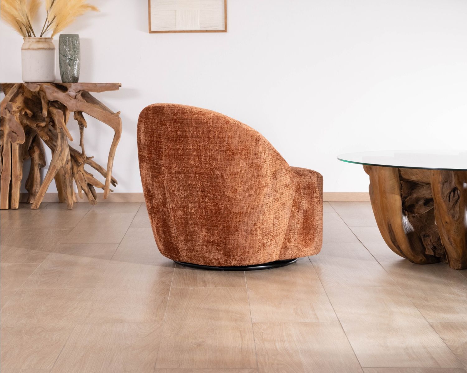 Sillón de diseño, acogedor, tapizado en tejido rizado color tierra de Siena «Marylin», con base giratoria de 360°