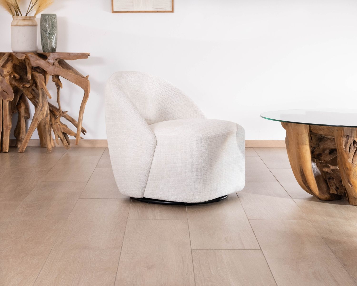 Sillón giratorio de 360°, de diseño minimalista, en tela blanca «Marylin»