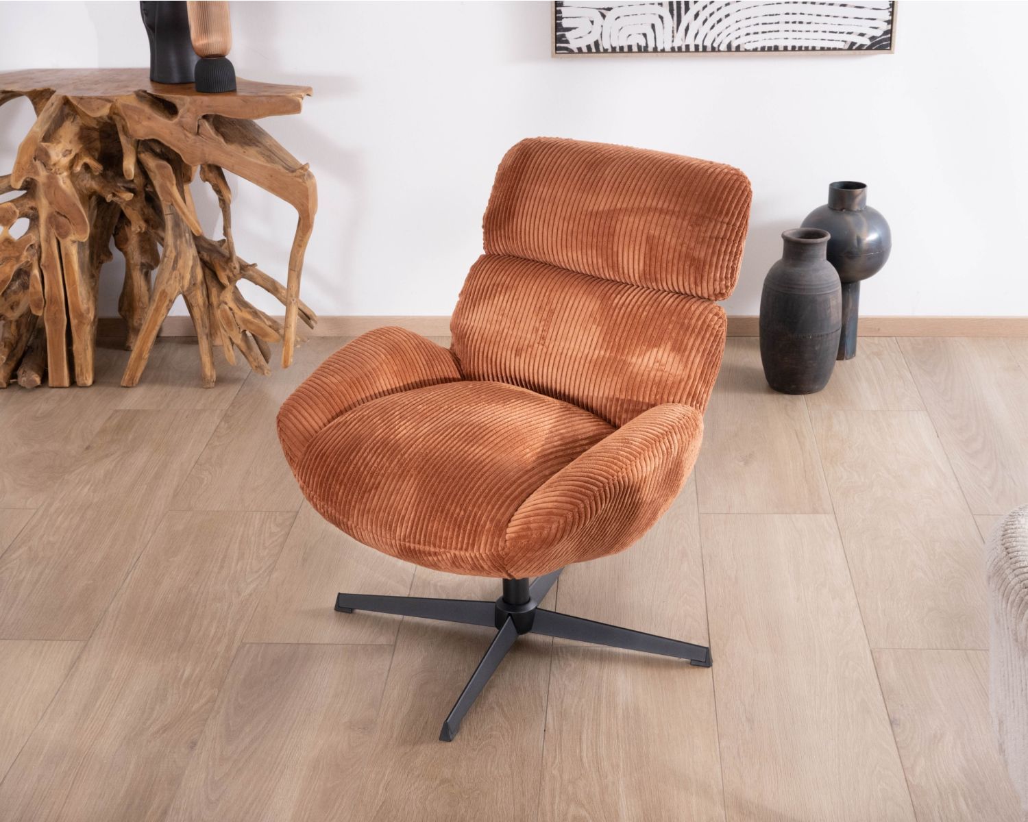 Sillón giratorio de 360° en pana color terracota «Bissett»