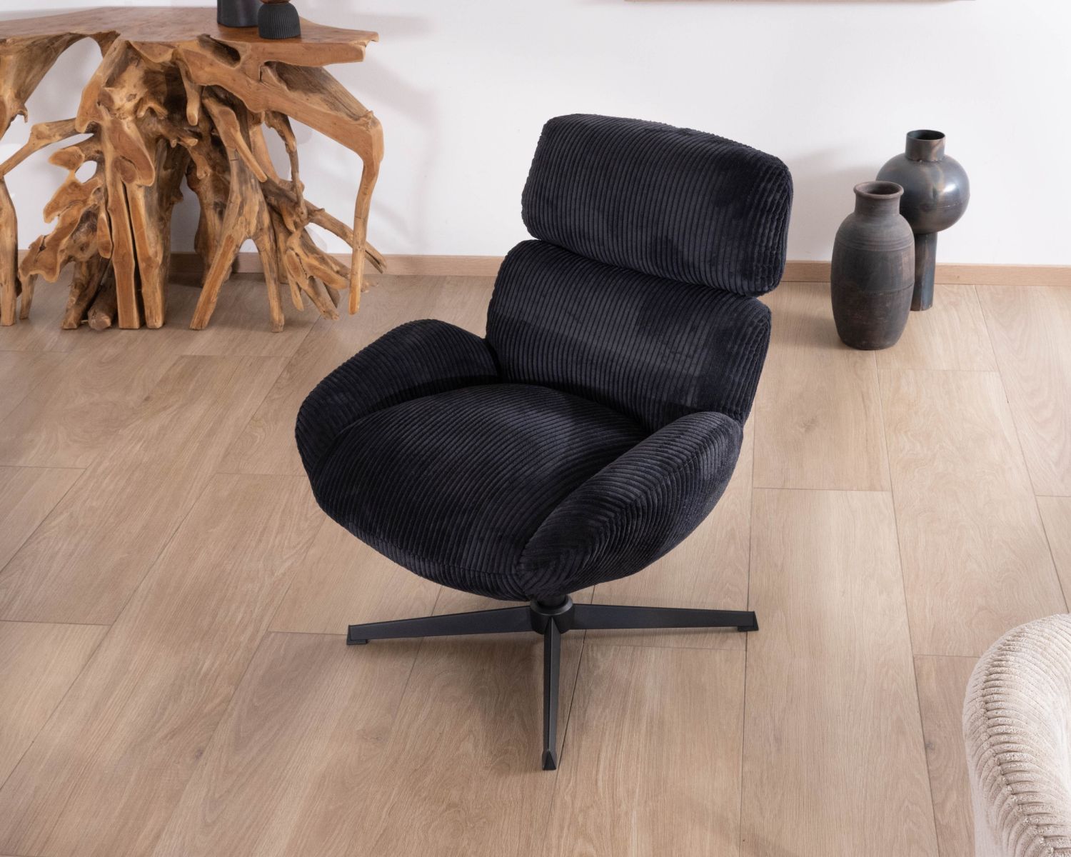Sillón relax giratorio de 360° en terciopelo acanalado negro «Bissett»