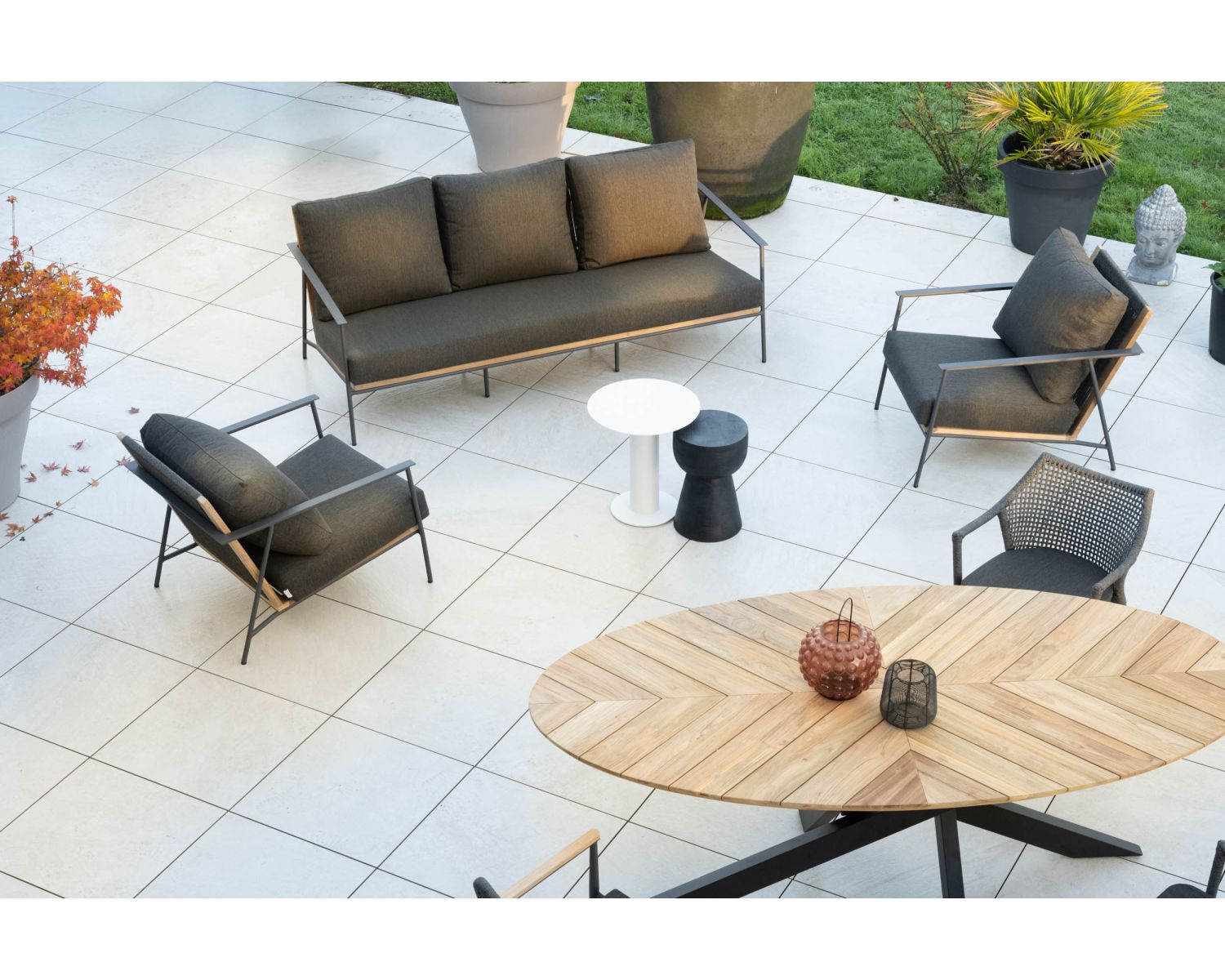 Conjunto de jardín de 3 piezas en aluminio, teca y tejido especial para exteriores de color gris oscuro «Hélios»