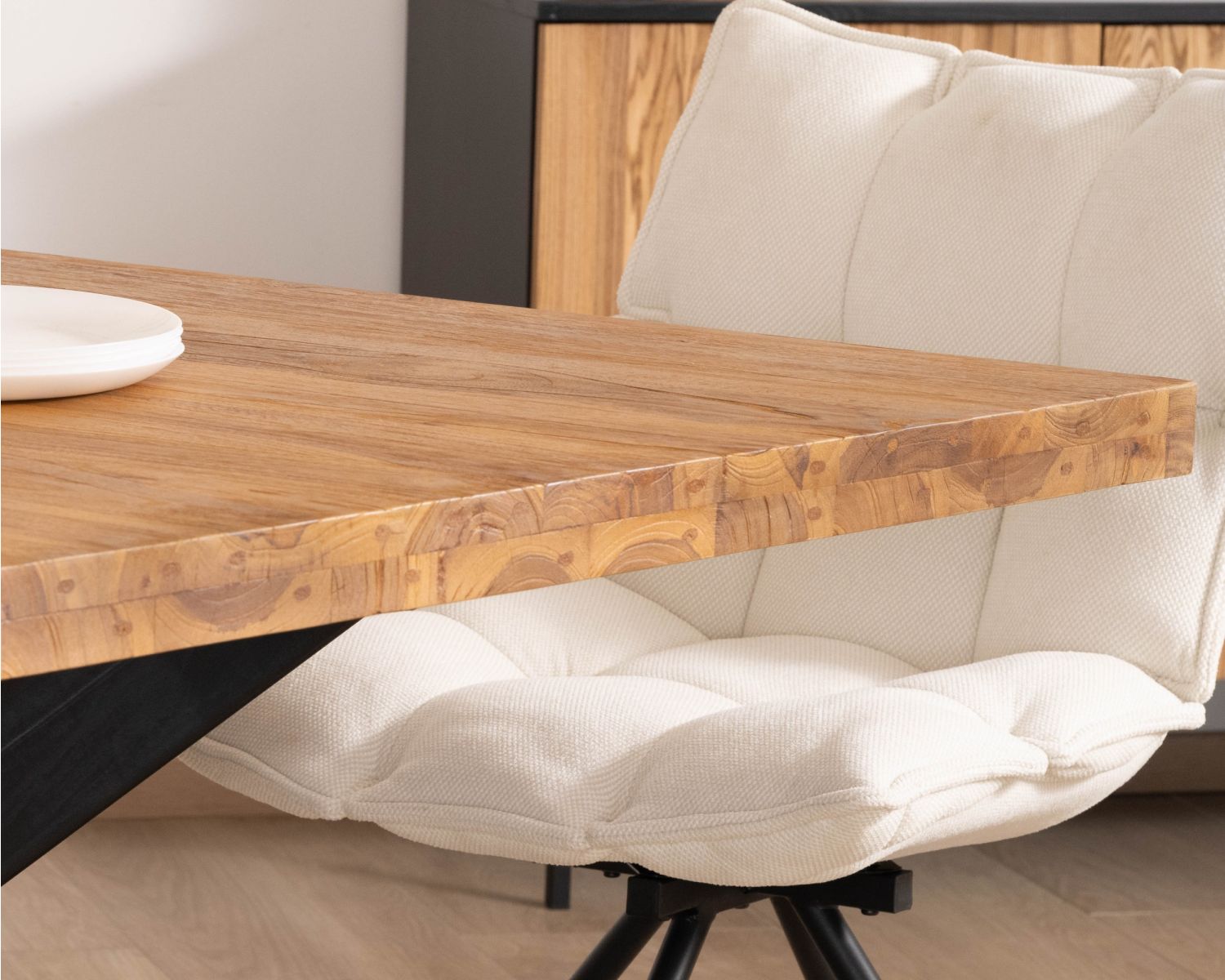 Mesa de comedor cuadrada de teca con patas de metal, 130 cm, «Zenia»