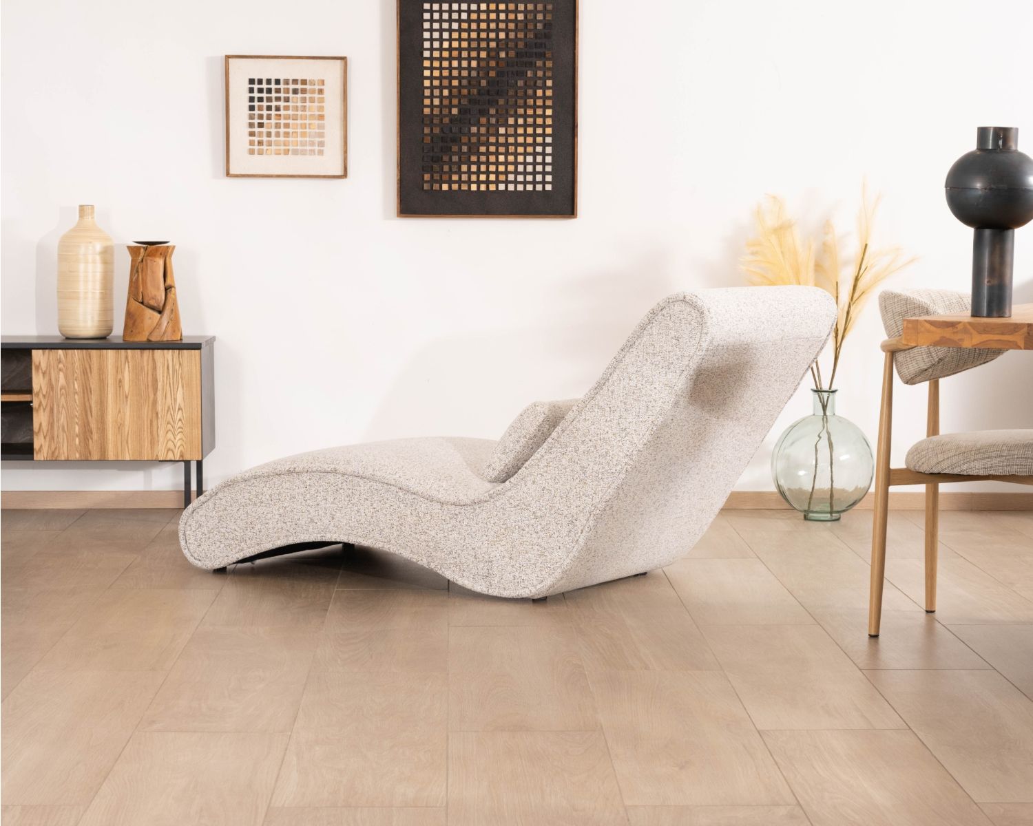 Tumbona de diseño para interior, de tela tejida en color blanco roto «Syltan»