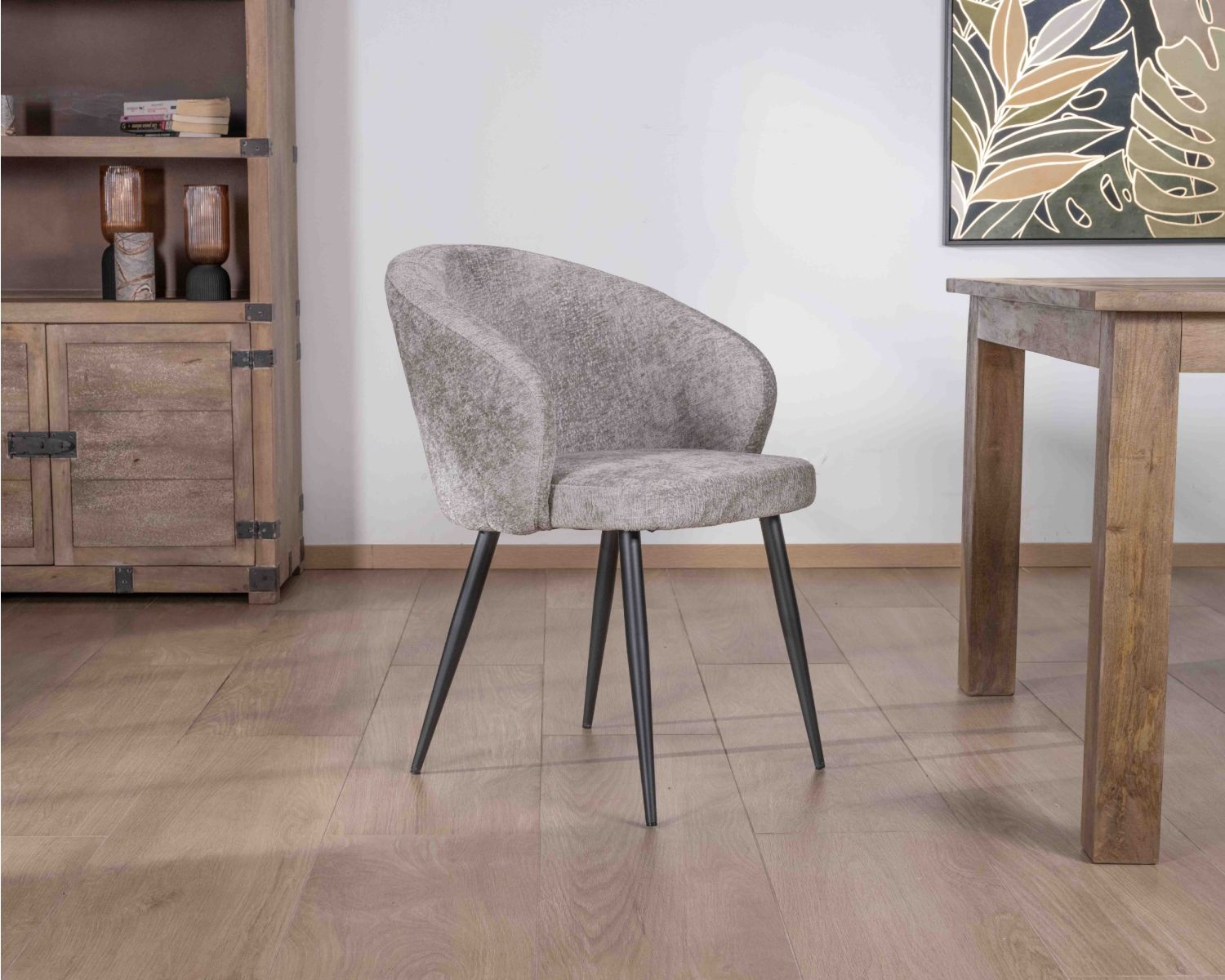 Lote de 2 sillas de comedor de diseño, con tapizado en tela gris claro y patas de metal negras «Kandy»