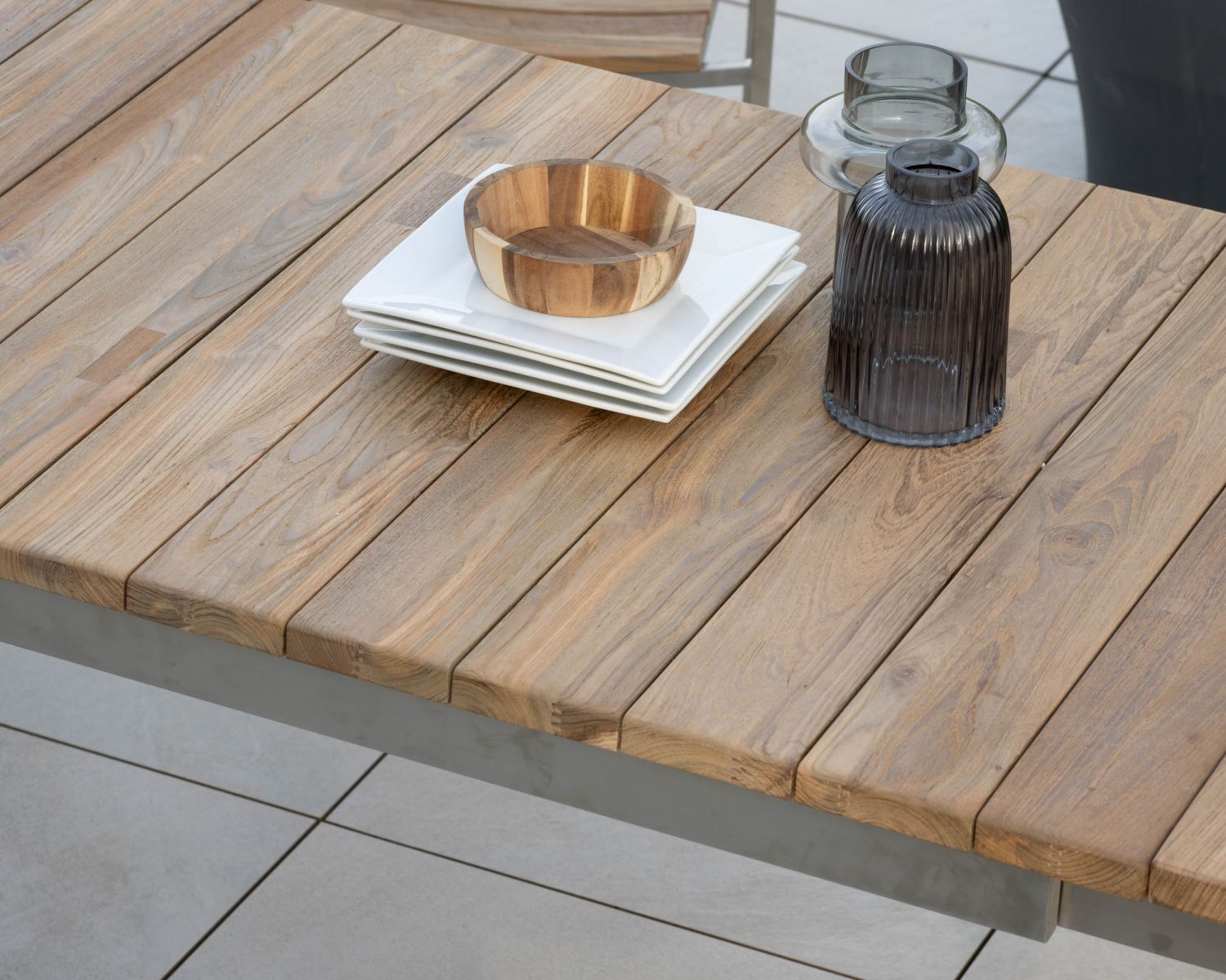 Mesa de jardín grande, extensible y de estilo contemporáneo, de teca y acero inoxidable «Melta», de 180 a 260 cm
