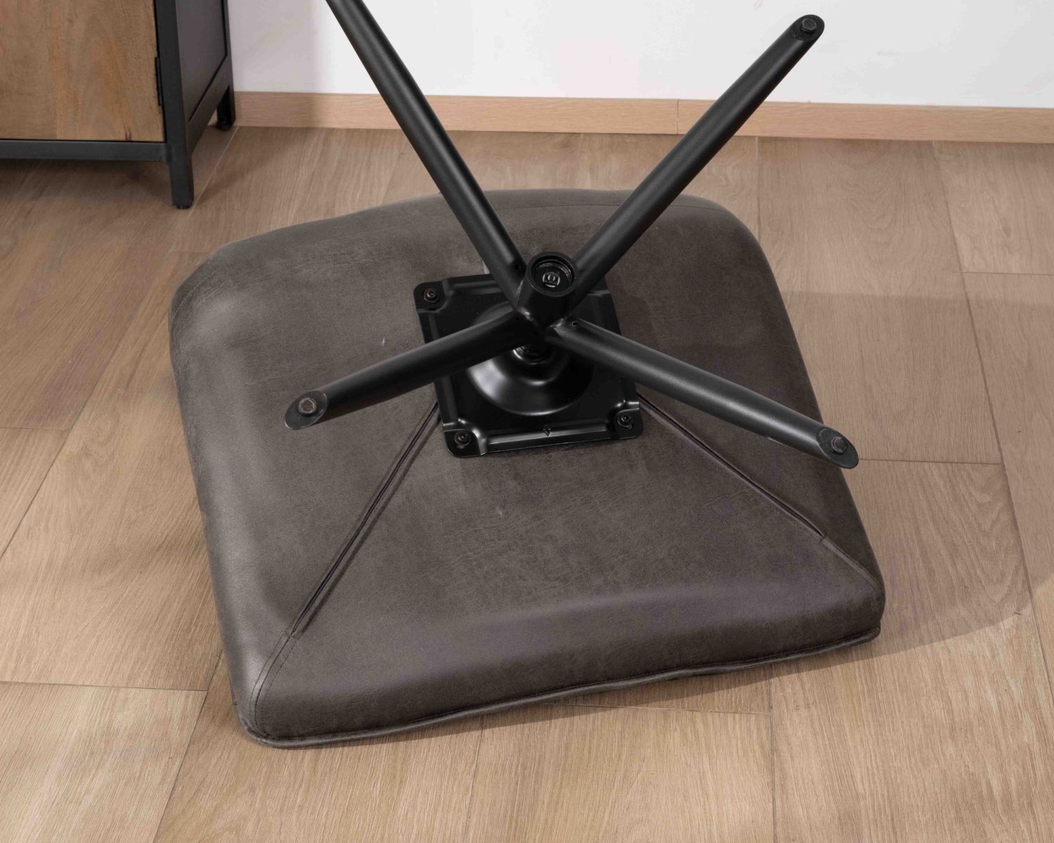 Sillón giratorio ultracómodo de microfibra gris oscuro «Grundy»