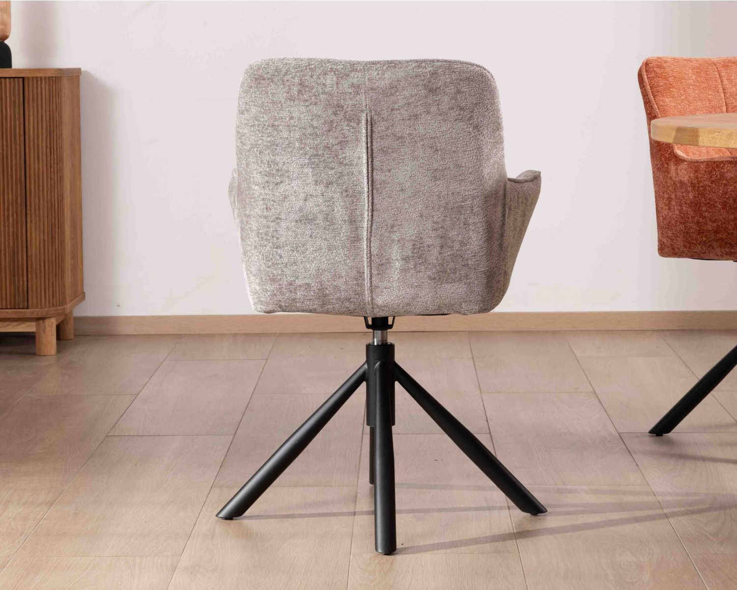Lote de 2 sillas giratorias de tela gris claro y patas de metal «Ewing»