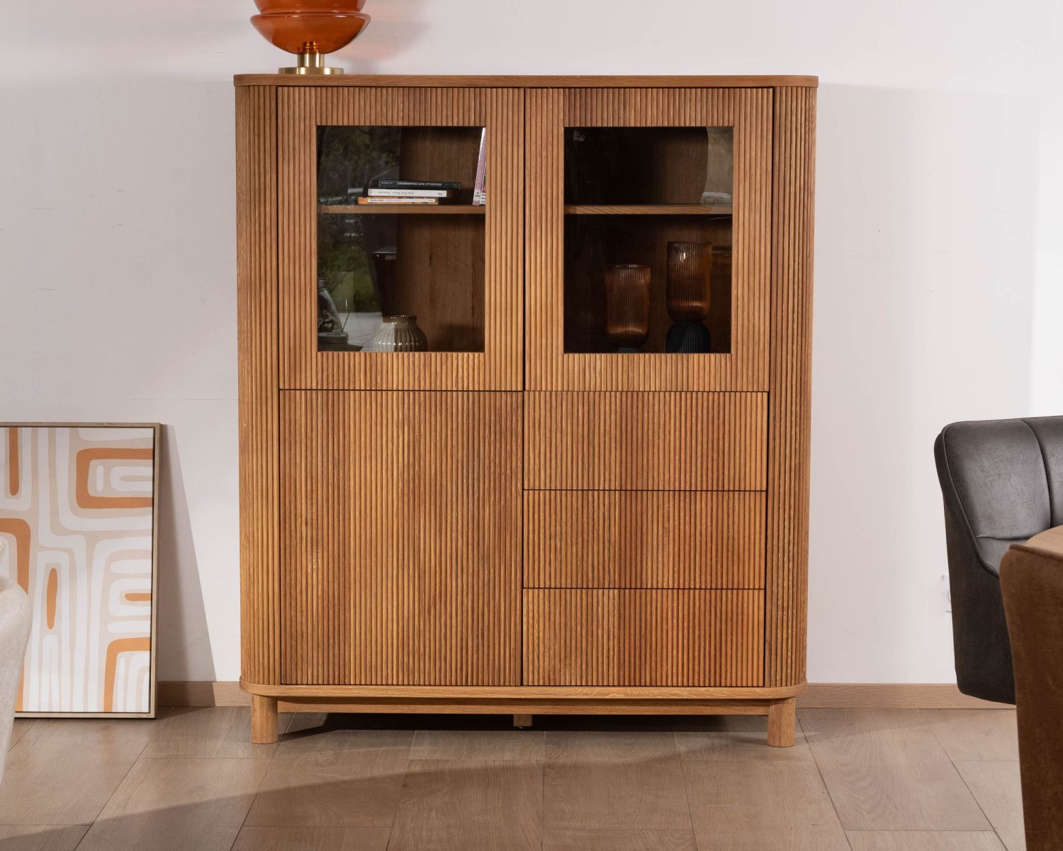 Aparador con frentes acanalados de estilo retro en roble aceitado «Winton»