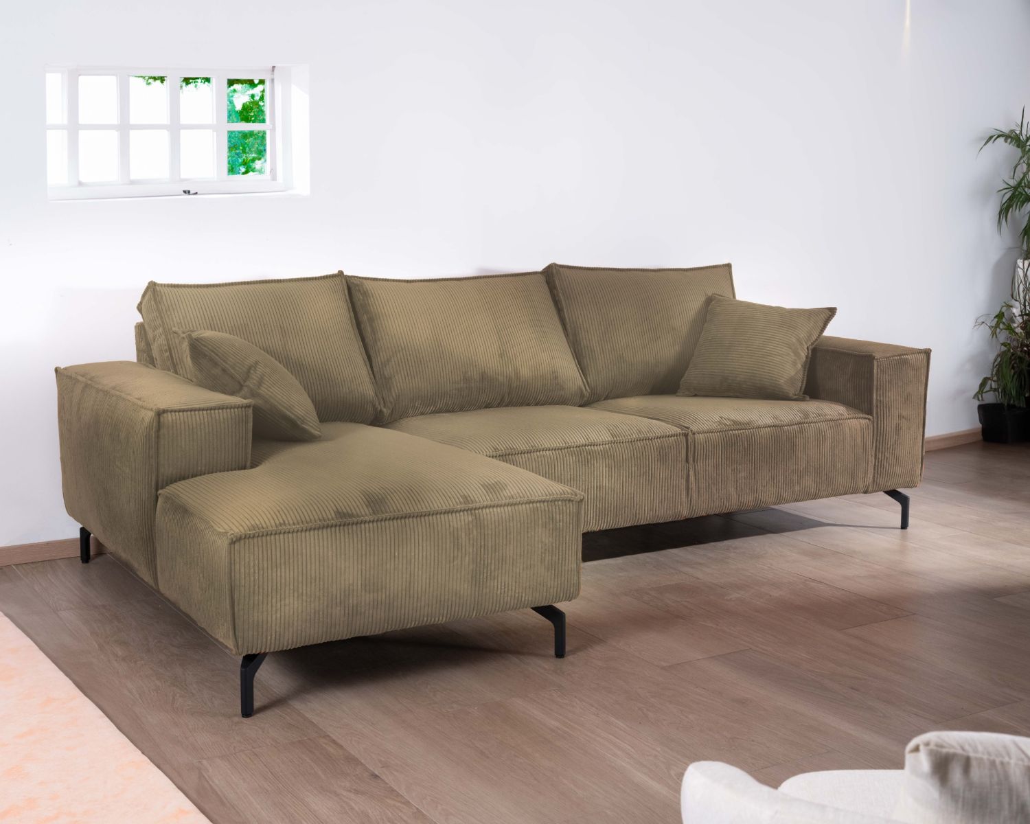Sofá esquinero de terciopelo acanalado con chaise longue «Pueblo», con orientación y colores a elegir