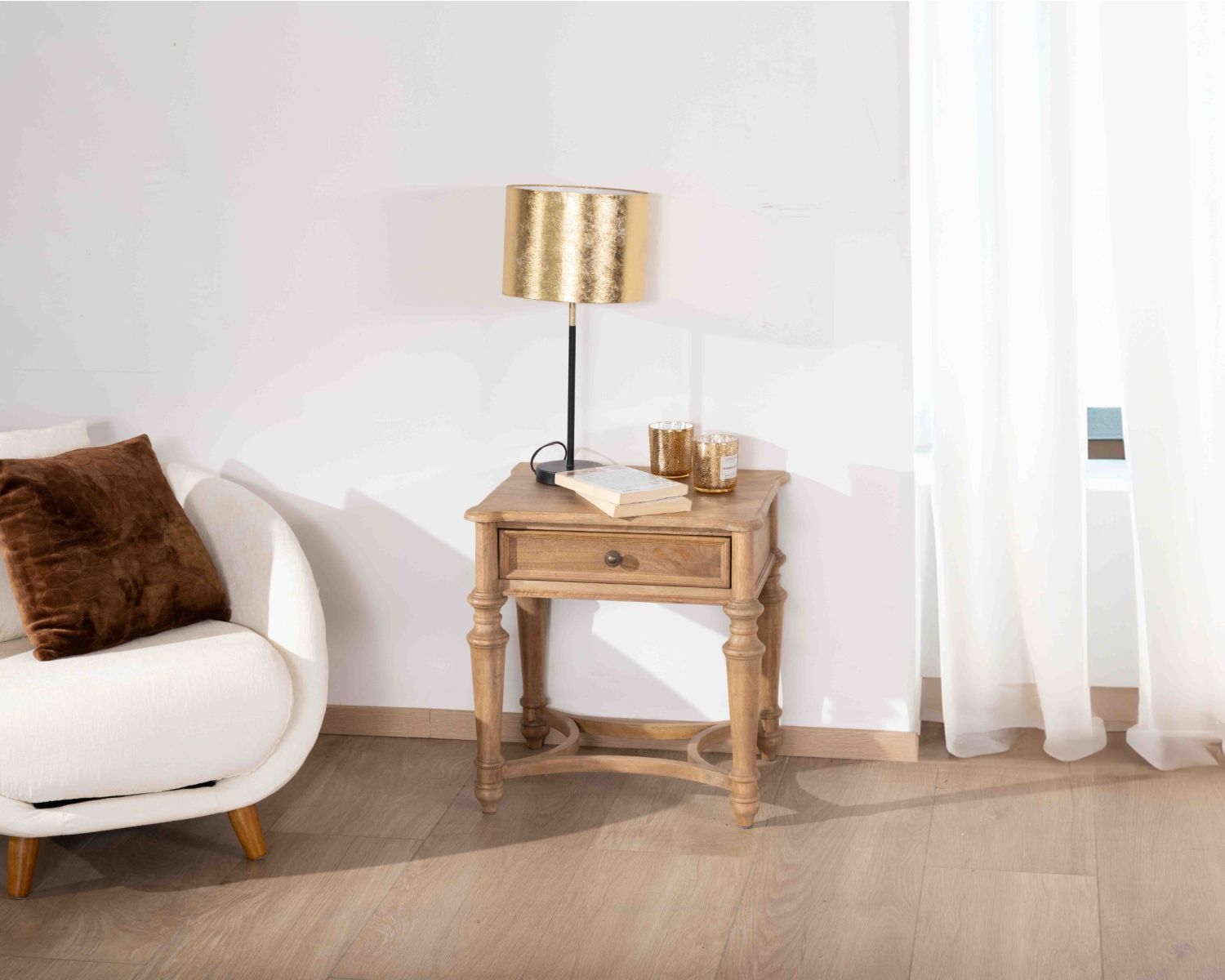 Mesita de noche de madera maciza de mango natural, estilo clásico «Legacy» 