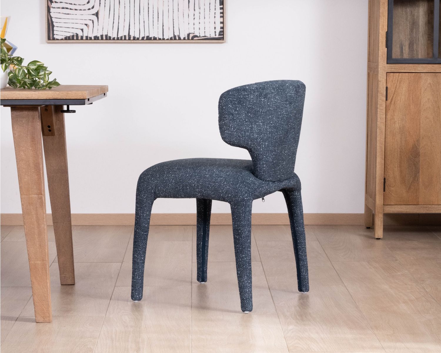 Lote de 2 sillas de comedor de diseño escultural en tela azul oscuro «Milano»