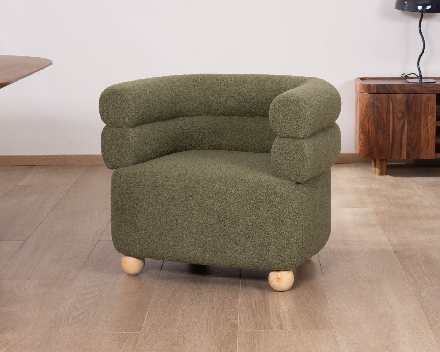 Pequeño sillón de estilo retro «Wala» en tela verde caqui