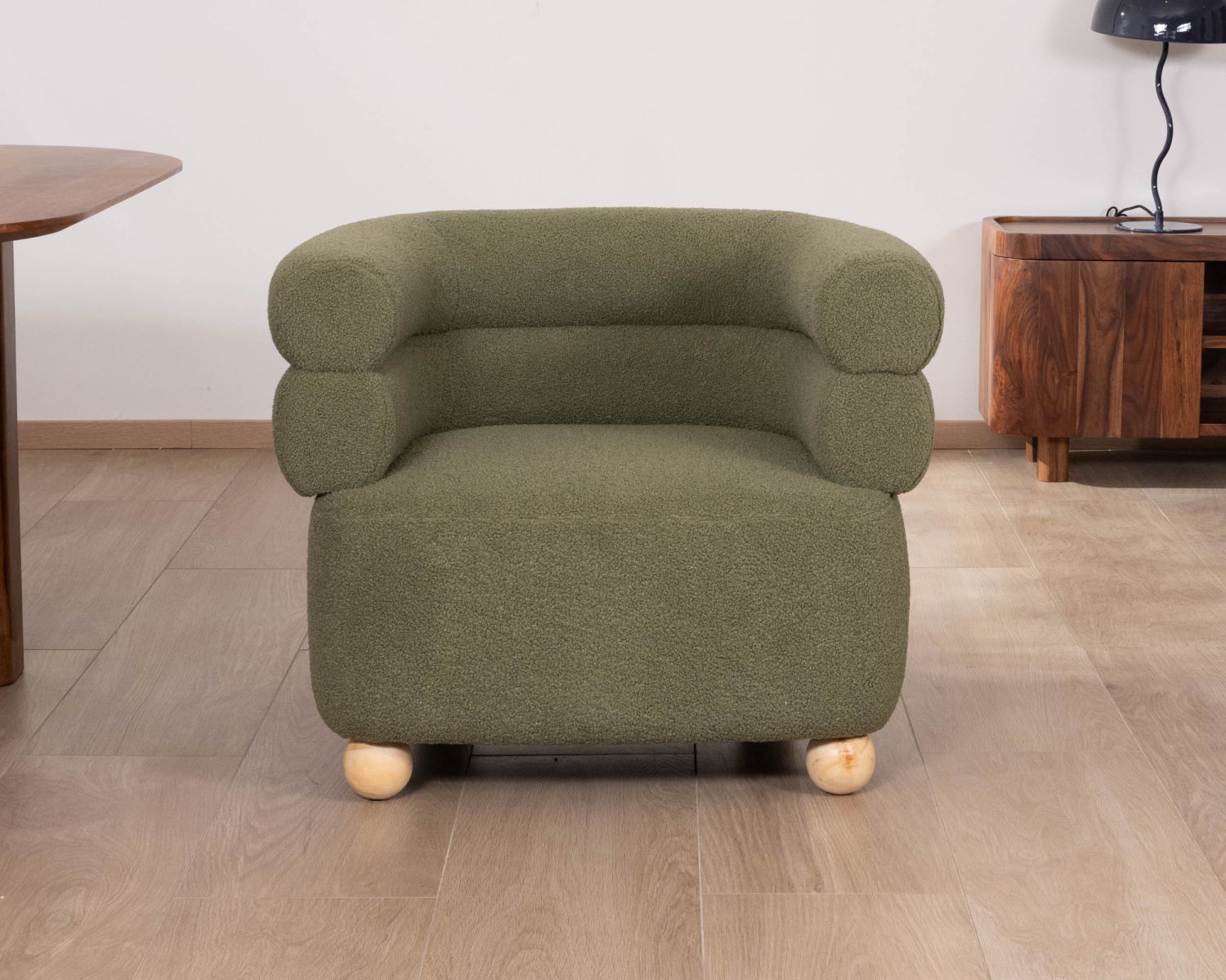 Pequeño sillón de estilo retro «Wala» en tela verde caqui