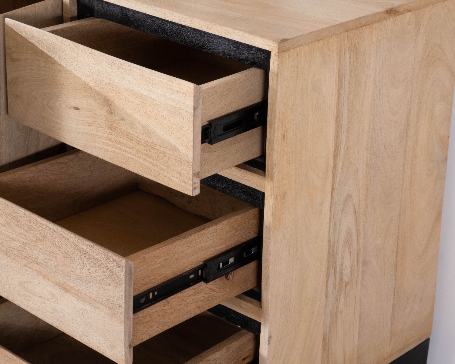 Aparador de líneas sencillas en dos tonos, de madera de mango natural y negro, de 180 cm, modelo «Bocca», con 3 puertas y cajones