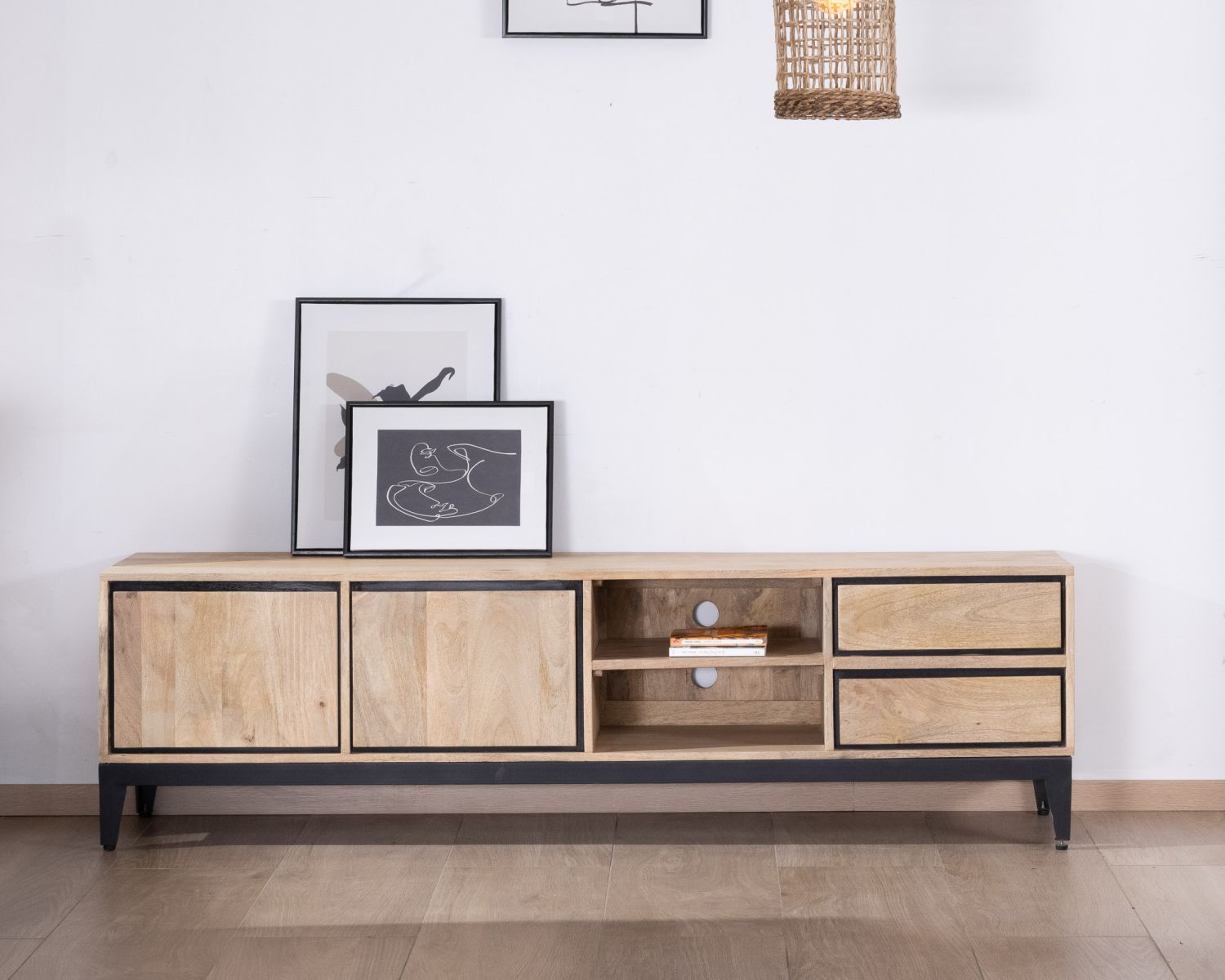 Mueble de televisión grande bicolor de madera de mango con puertas, compartimentos y cajones «Bocca», 180 cm