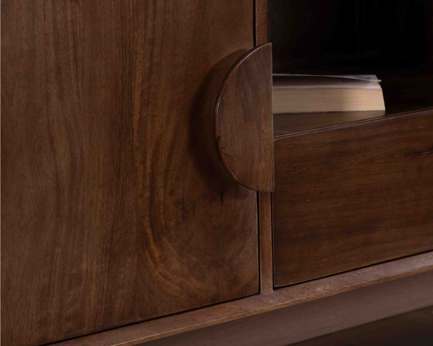Mueble para la tele de estilo neorretro en madera maciza de mango oscuro, 150 cm, «Kaldo»