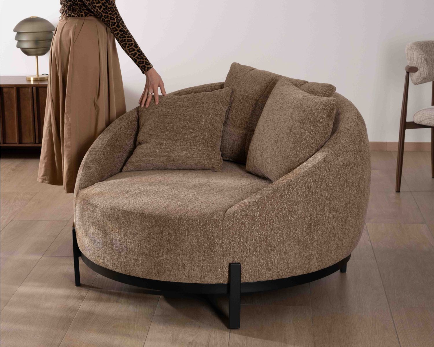 Sillón XL de tejido rizado color topo «Sweet Culture», 120 cm, ultracómodo