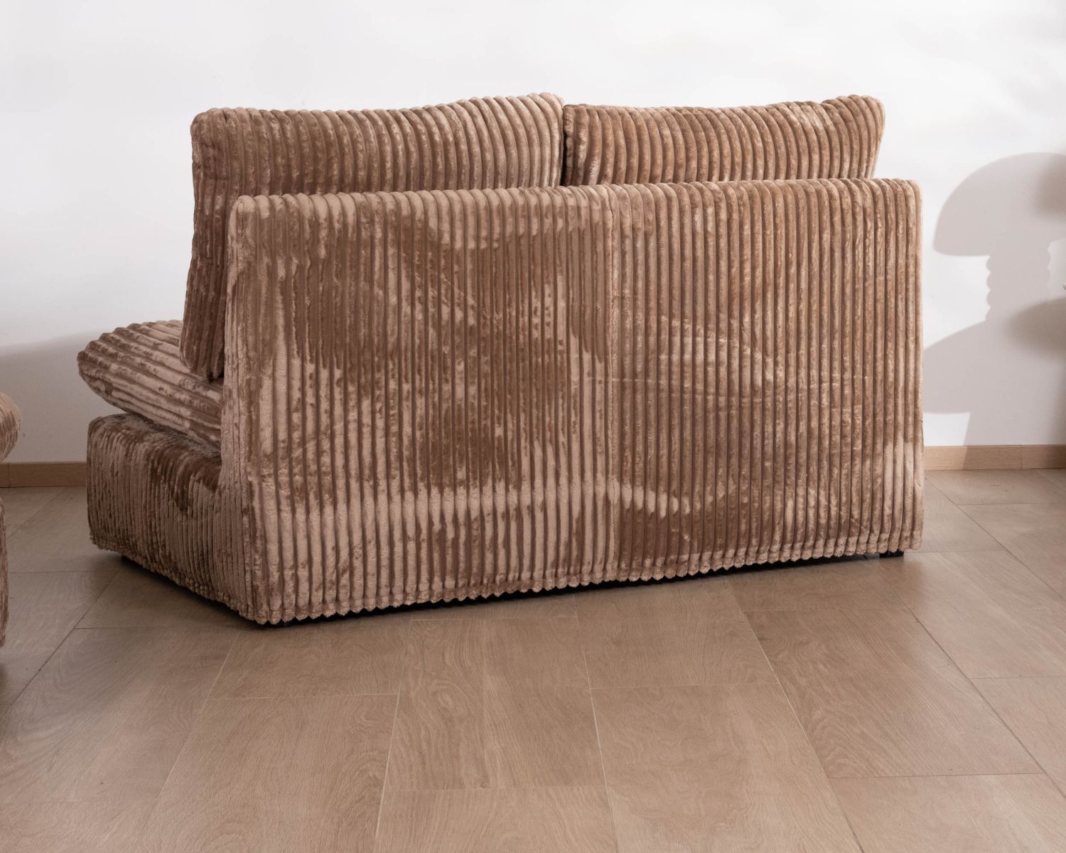 Módulo de dos plazas para el sofá modular «Kédusa», de terciopelo con rayas anchas en color camel 