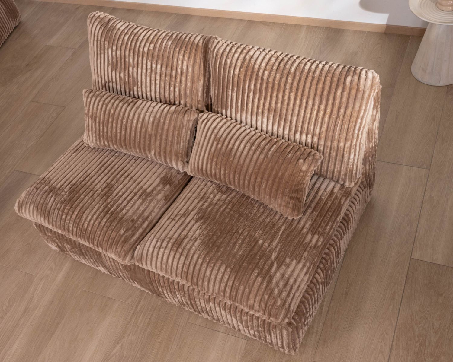 Módulo de dos plazas para el sofá modular «Kédusa», de terciopelo con rayas anchas en color camel 