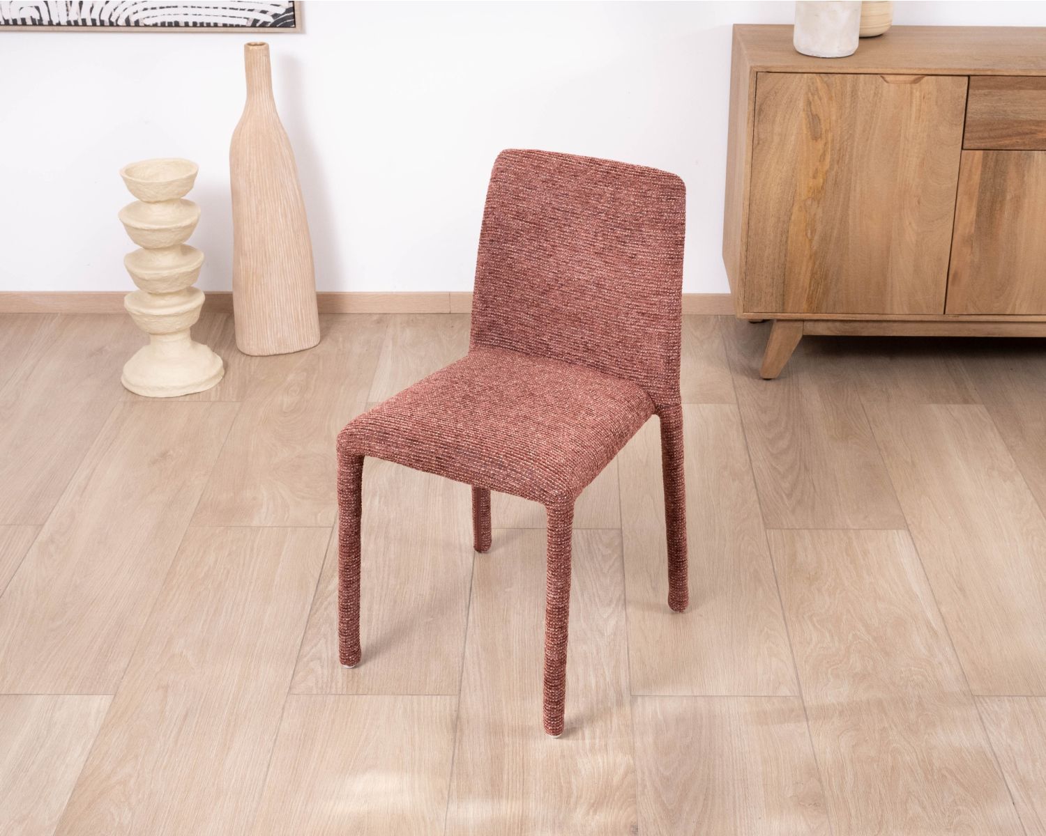 Lote de 4 sillas de comedor apilables con tapizado integral «Otto» en tejido de trama roja
