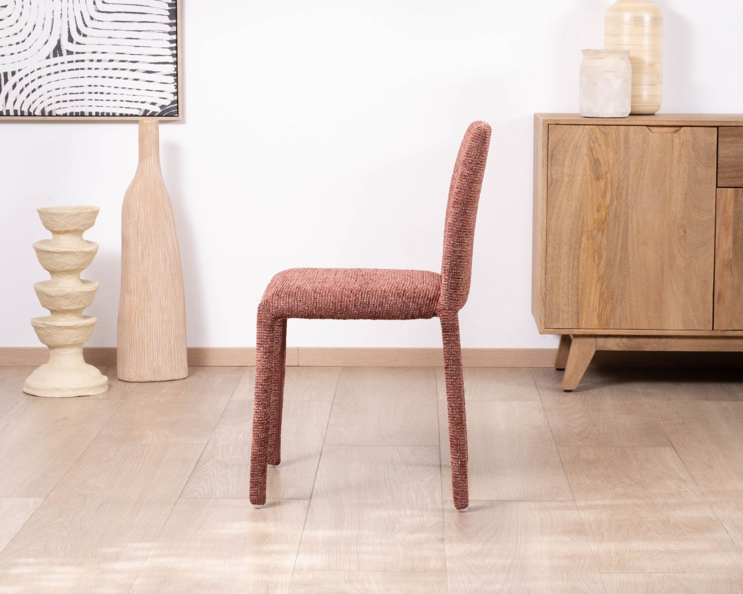 Lote de 4 sillas de comedor apilables con tapizado integral «Otto» en tejido de trama roja