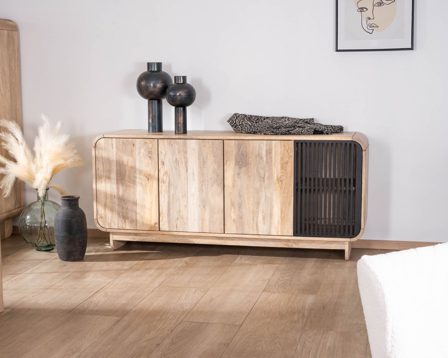Aparador de 180 cm de madera de mango con diseño minimalista «Jappy» de estilo japandi, de 4 puertas