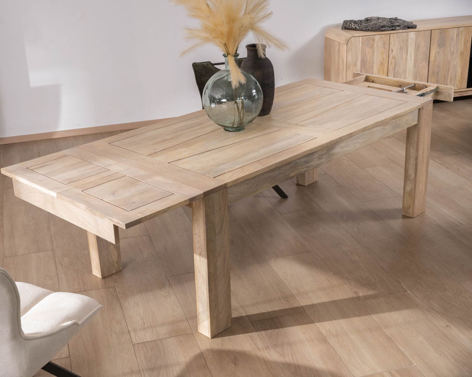 Mesa de comedor extensible de 200 a 290 cm de madera de mango «Jappy»