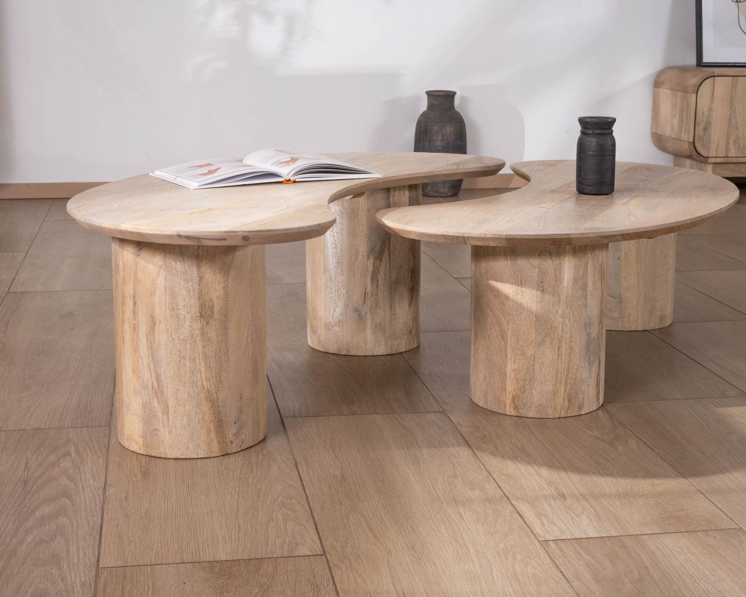 Juego de dos mesitas bajas de diseño minimalista en madera de mango «Jappy», con forma de alubia