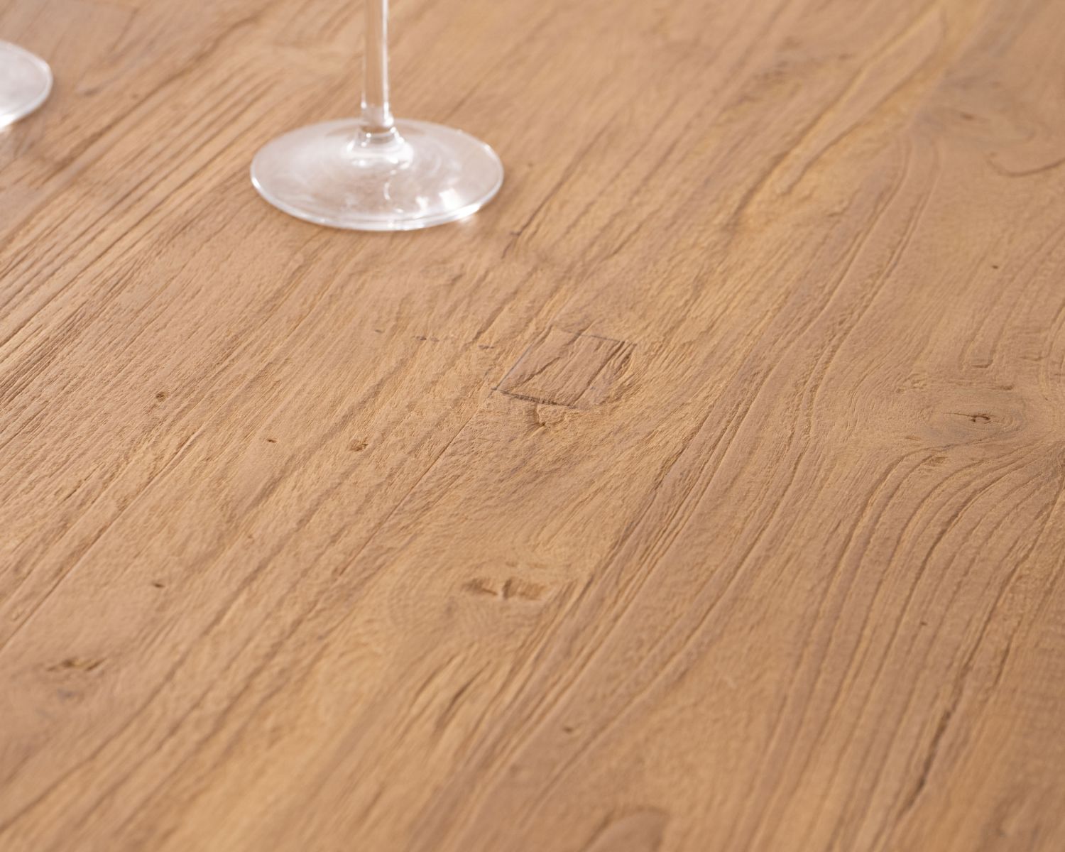 Mesa de comedor ovalada de teca natural «Bahia» con patas de metal Mikado