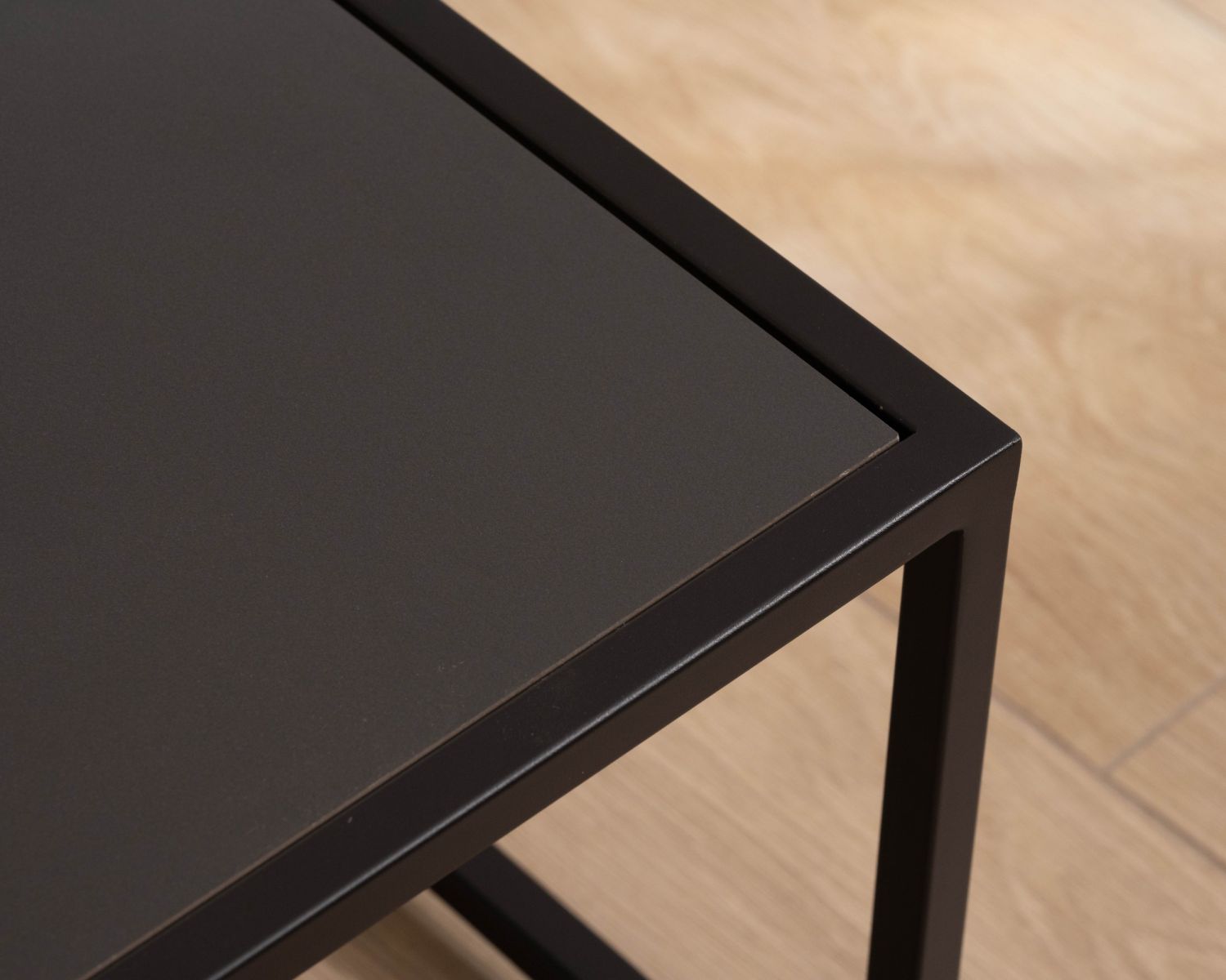 Mesa de centro cuadrada para exterior con tablero de cerámica «Sunset Bay»
