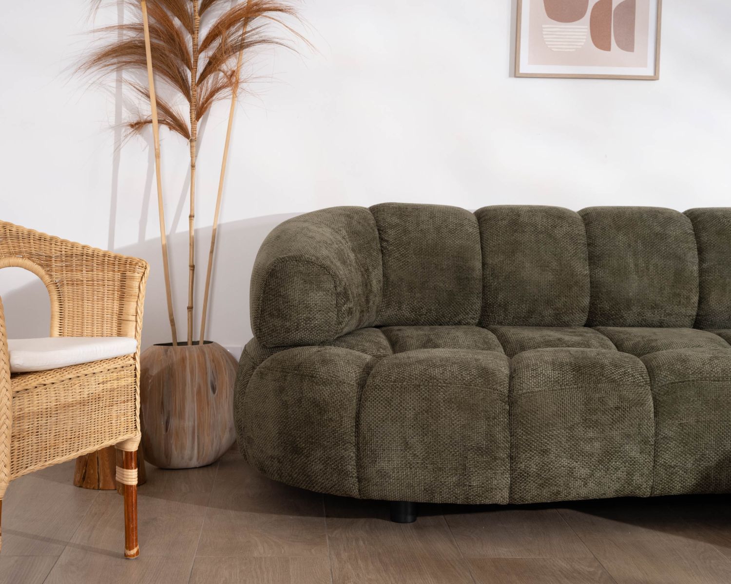 Sofá con ajuste eléctrico y chaise longue «Syltan» en tejido ultrasuave de color verde oscuro