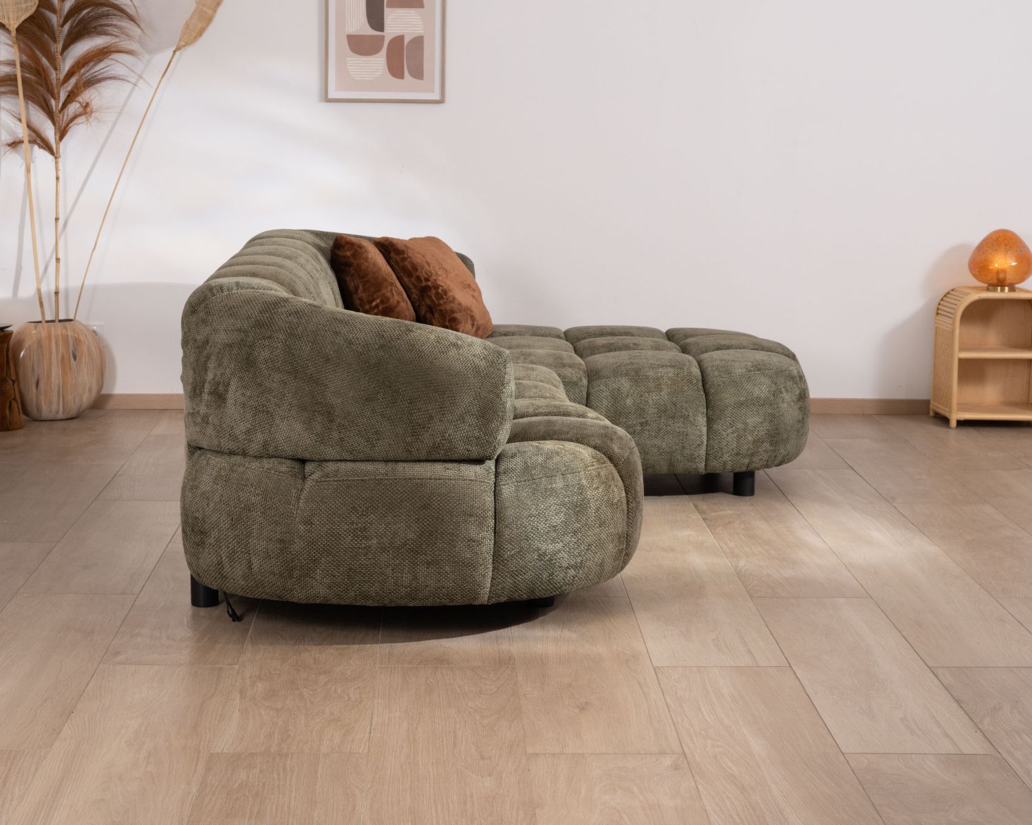 Sofá con ajuste eléctrico y chaise longue «Syltan» en tejido ultrasuave de color verde oscuro