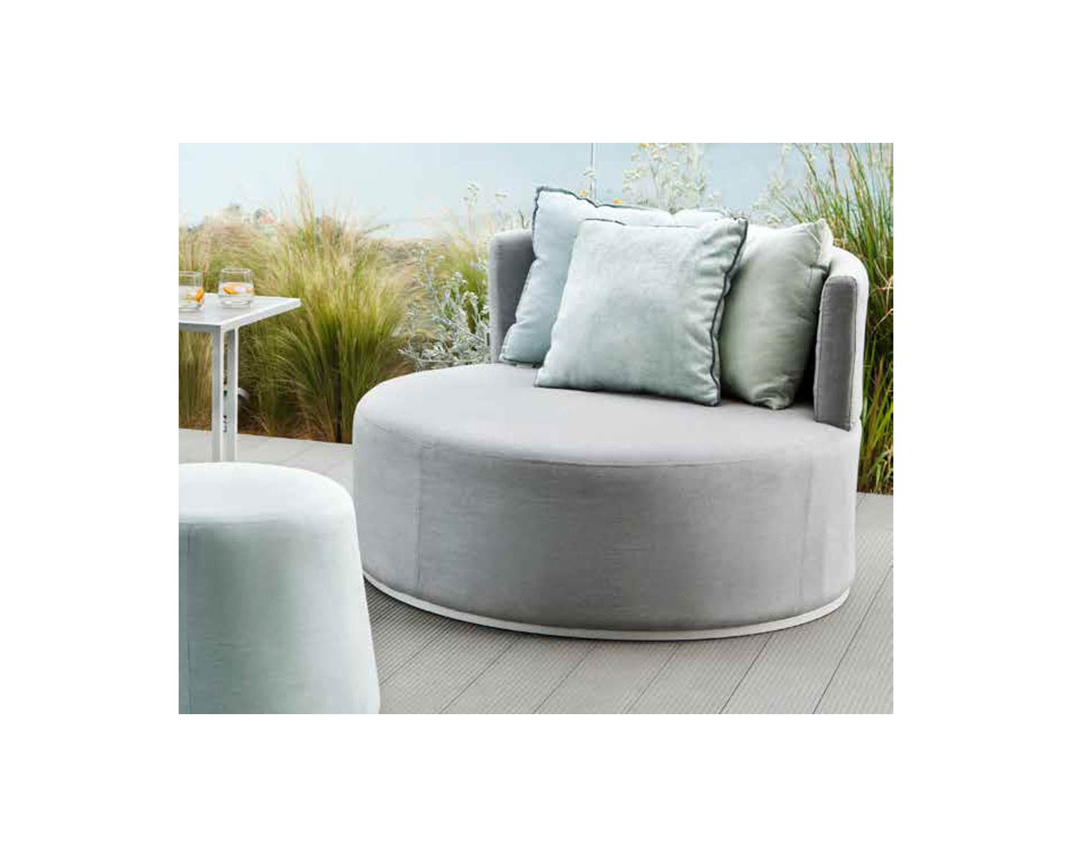 Sillón de jardín redondo de estilo pop, con tejido Sunbrella «Balangan Beach»