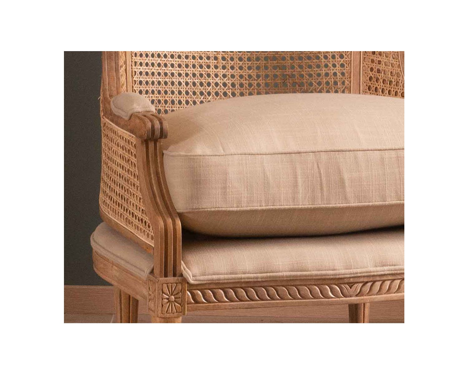Sillón de mimbre y madera tallada con un estilo vintage chic «Legacy»