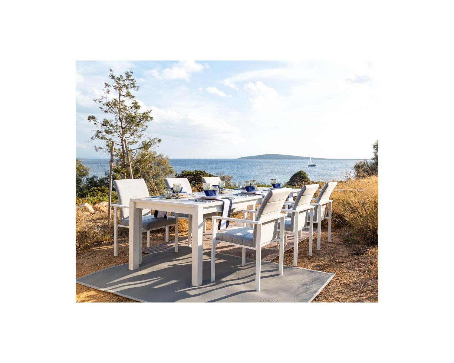 Silla de jardín moderna de tela Sunbrella y aluminio blanco «Terrasse»