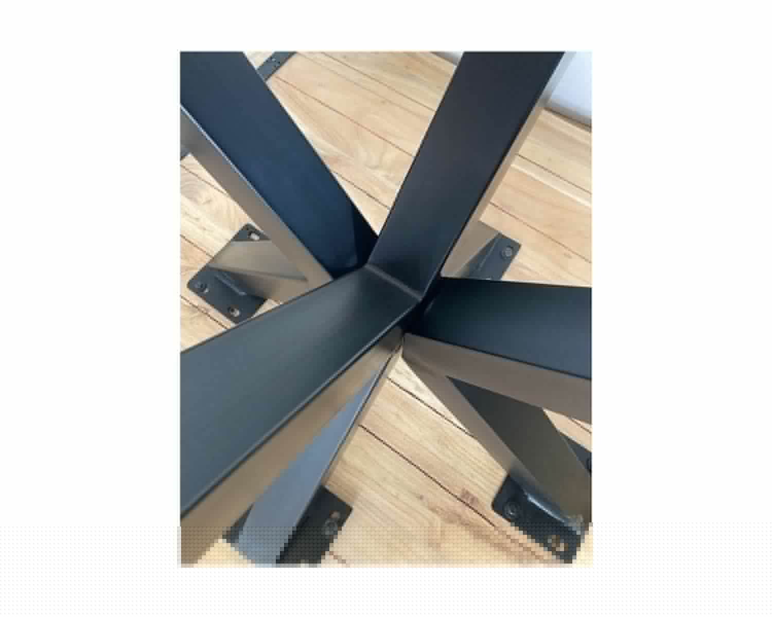Mesa de comedor cuadrada de 120 cm de acacia con patas en forma de cruz de metal «3D» 