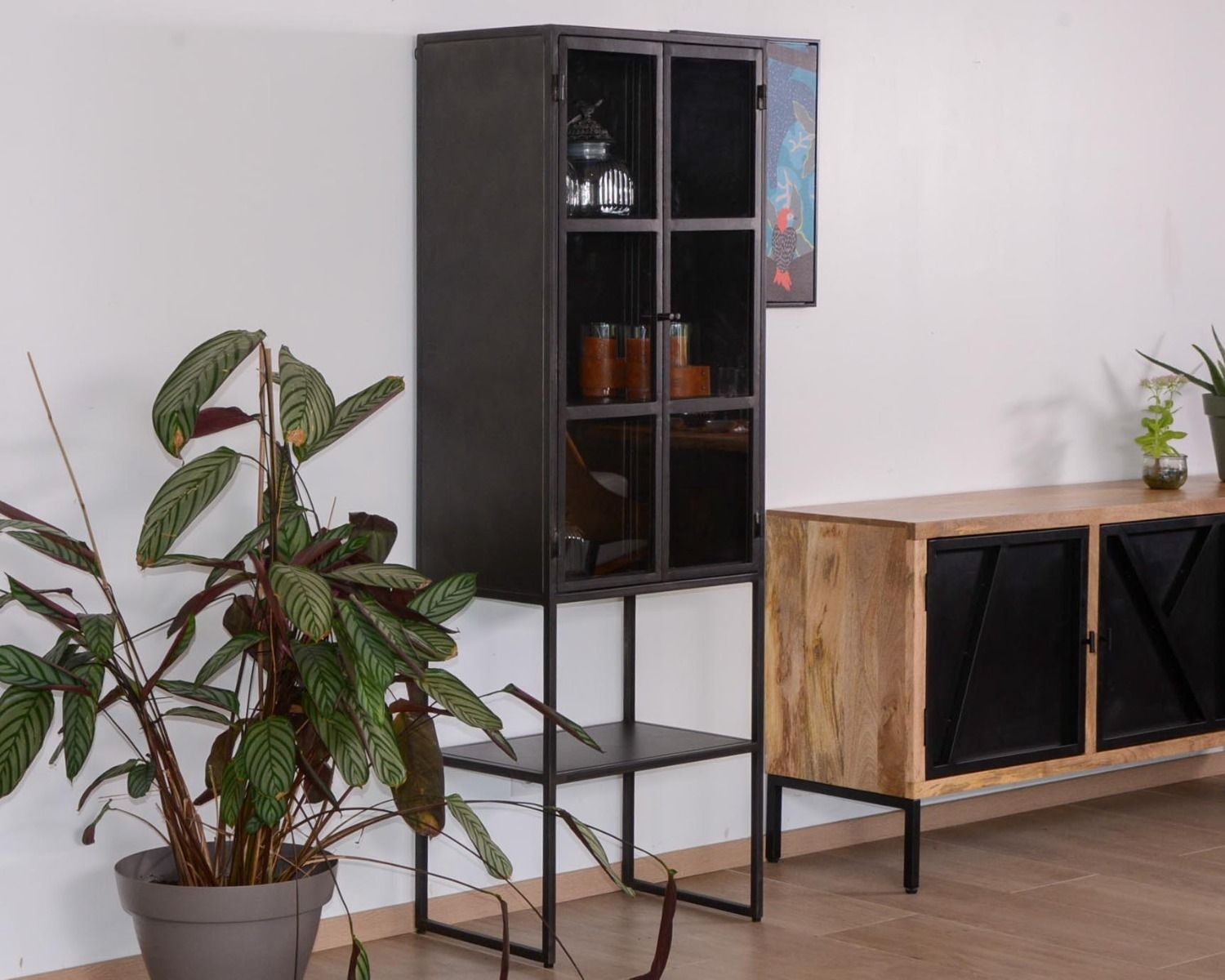 Vitrina estilo «Factory» de dos puertas, de metal negro y cristal «Black Cook»