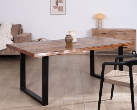 Mesa de comedor de madera reciclada con patas de metal negro en forma de U «Alésia», 200 cm