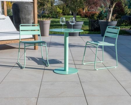 Conjunto de bar de metal en color turquesa «Juicy», de estilo pop