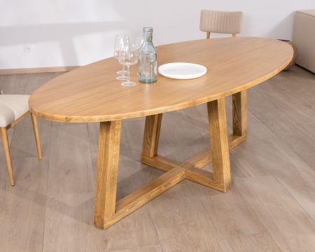 Mesa de comedor elíptica de 220 cm de madera «Calypso» con patas trapezoidales