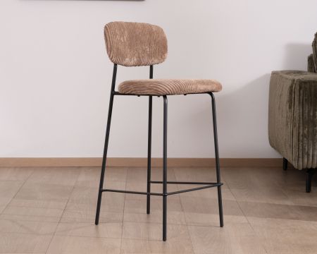 Lote de 4 sillas de bar de estilo vintage en terciopelo acanalado color camel y patas de metal negro «Kulmino»