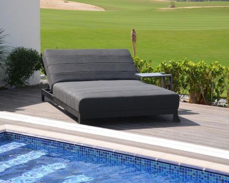 Tumbona doble gris y negra con tejido Sunbrella «Terrasse»