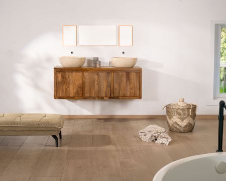Mueble bajo lavabo suspendido de 140 cm en madera de mango oscuro «Nani» con frentes de doble textura