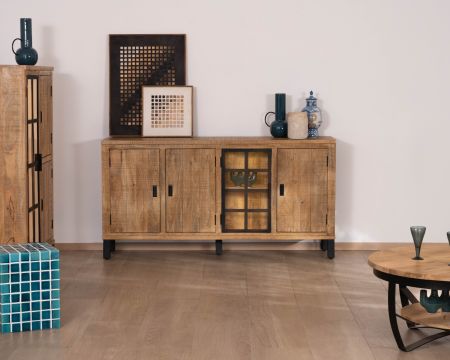Aparador contemporáneo de madera maciza de mango con 3 puertas y vitrina «Manelo», 175 cm