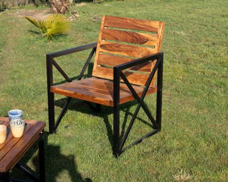 Lote de 2 sillas de jardín de madera y metal «Gardénia»