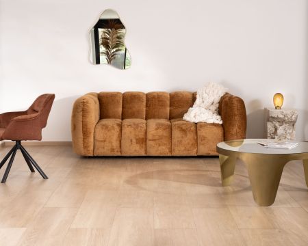 Sofá de 3 plazas «Milow», de estilo retro y muy acogedor, en terciopelo suave de color ámbar