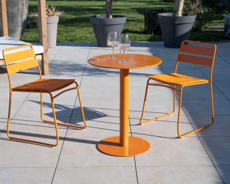 Conjunto de jardín estilo bistró «Juicy» de metal en color naranja