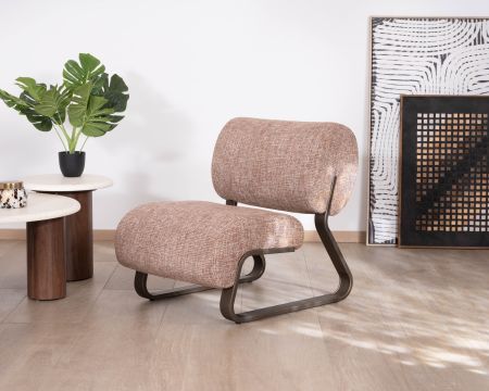 Sillón de diseño retro «Luno» en tejido bouclé color ladrillo y estructura de metal color bronce