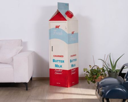 Mueble de almacenamiento original con forma de brick de leche Tetra Pak «Crazy»